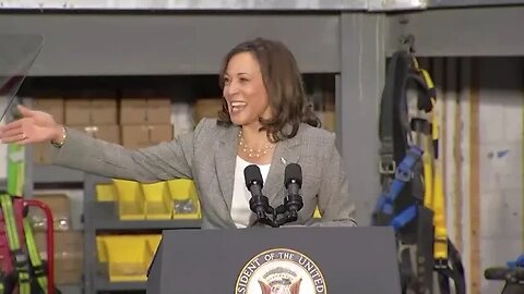 Kamala Harris Introduces Pennsylvania Speaker Of The House By Getting Her Name Wrong