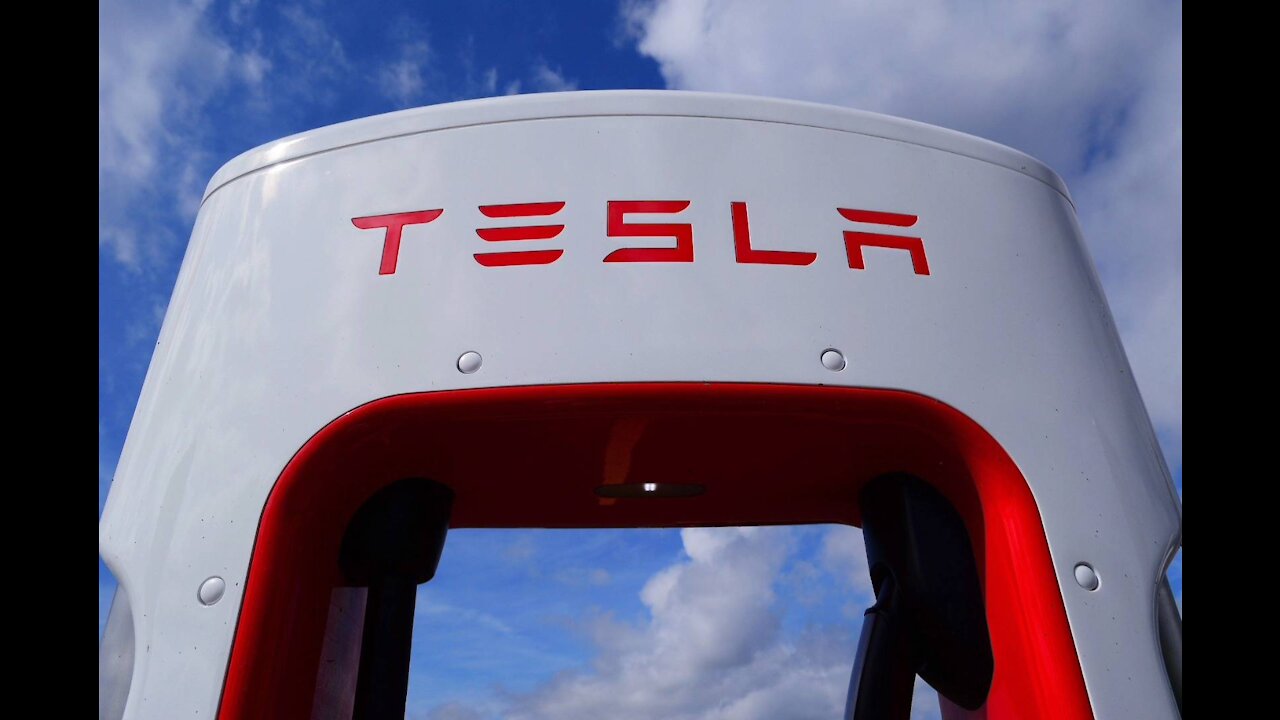 Tesla Says It Delivered Record 936,172 Electric Vehicles In 2021