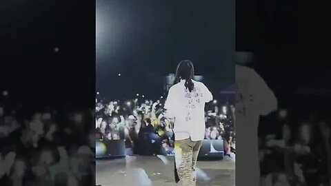 Burna Boy's performance in Antigua 🎤🌟