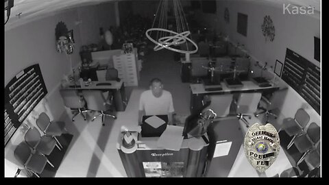 Surveillance video: Man steals from Delray Beach nail salon