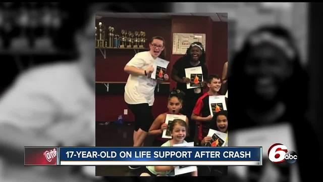 Students, staff at dance academy come together to honor teen on life support