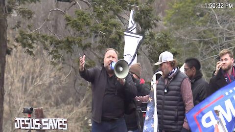 Alex Jones at the Capitol on Jan 6th