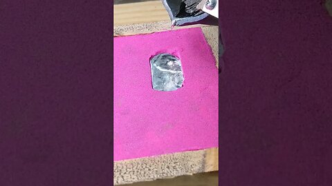 😱 Pouring Liquid Metal on Kinetic Sand #shorts #shortsfeed #shortsindia