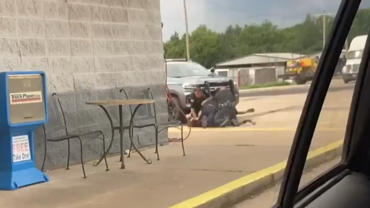 White man Beat up by 3 cops!