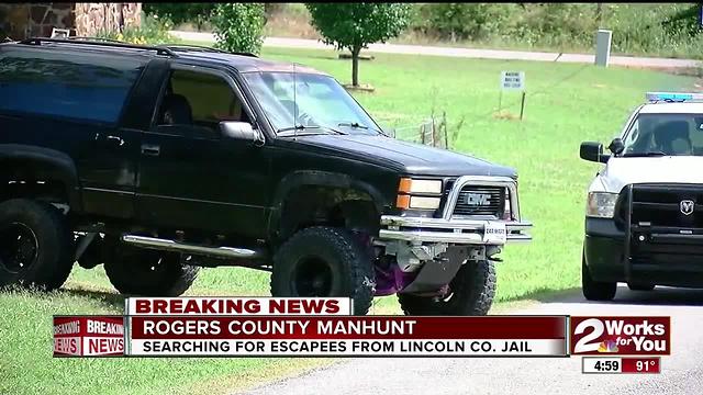 Rogers County manhunt for escaped inmates