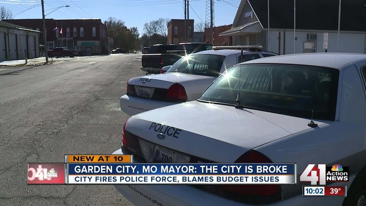 Garden City blames budget cuts after firing police force