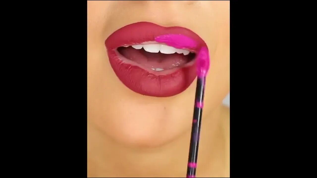 Gorgeous Lipstick Tutorials & Lips Art Ideas You Need! 4