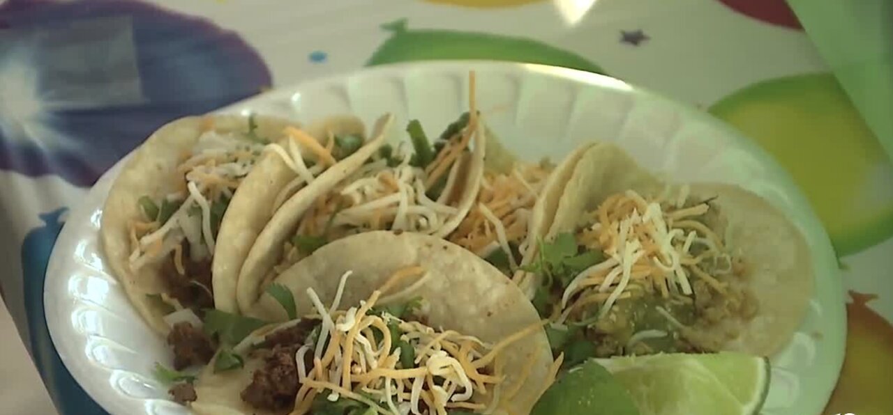 Las Vegas high school student starts her own taco stand