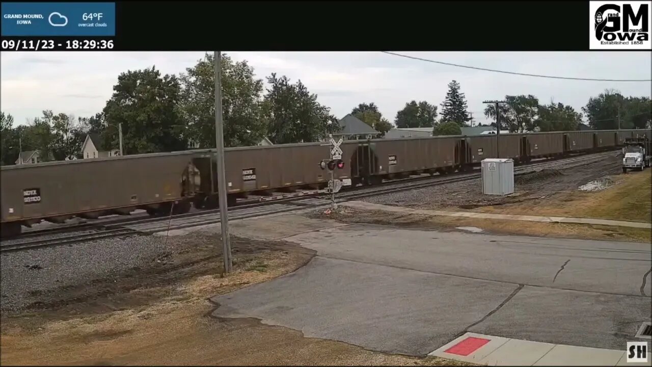 CSX Power Leading Empty Coal in Grand Mound, IA on September 11, 2023