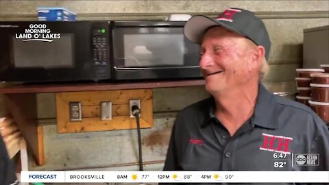 Hungry Harry's BBQ in Land O' Lakes treats employees and customers like close family