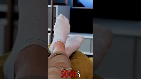 🧦 #SOCKS - Feet Dance in White Socks, Reflecting Fun with the Glow of the TV 🦵🏻