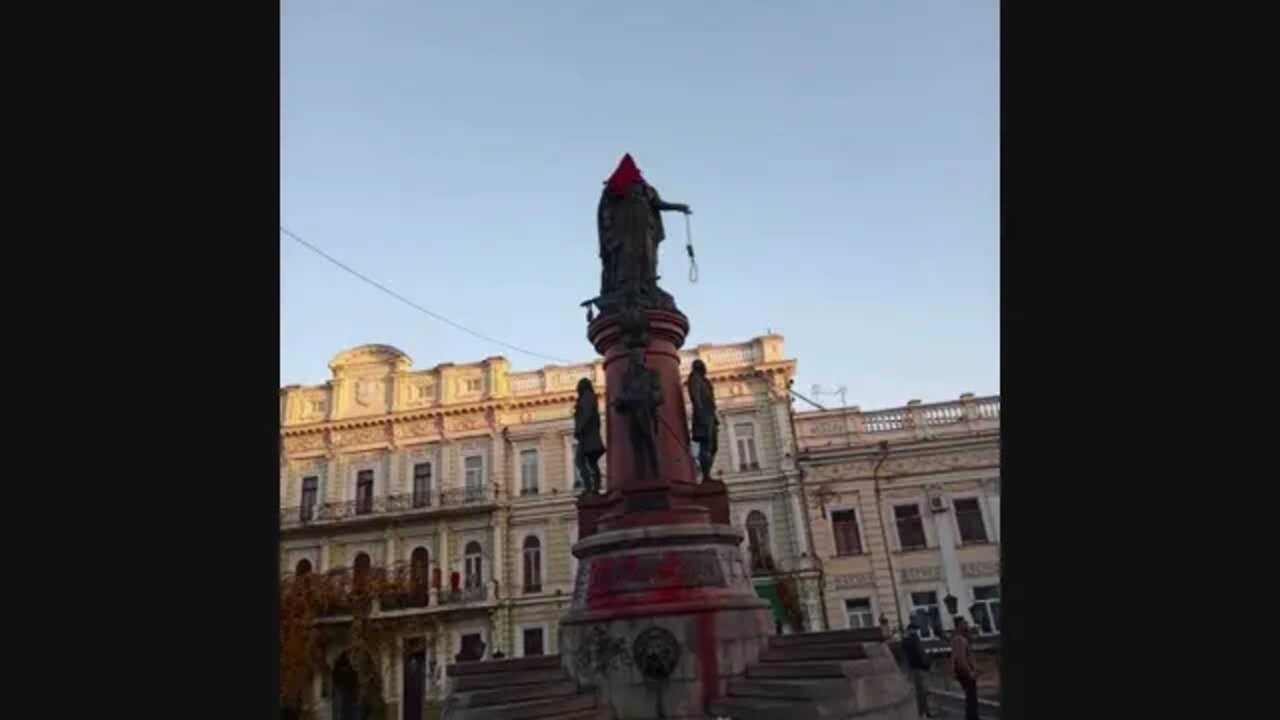 Ukrainian vandals desecrated the monument to empress Katarina II