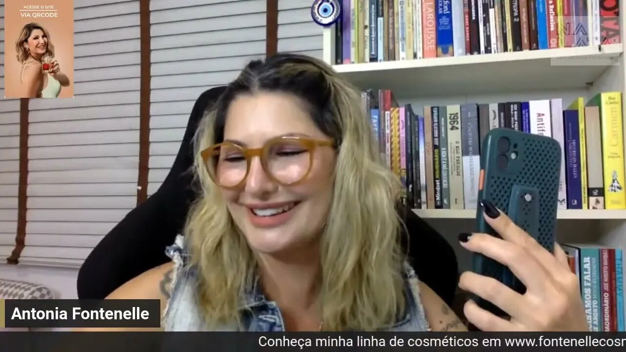 MARA MARAVILHA ME LIGOU NO MEIO DA LIVE E...