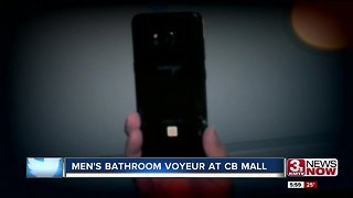 Voyeur in the men's room at Council Bluffs Mall