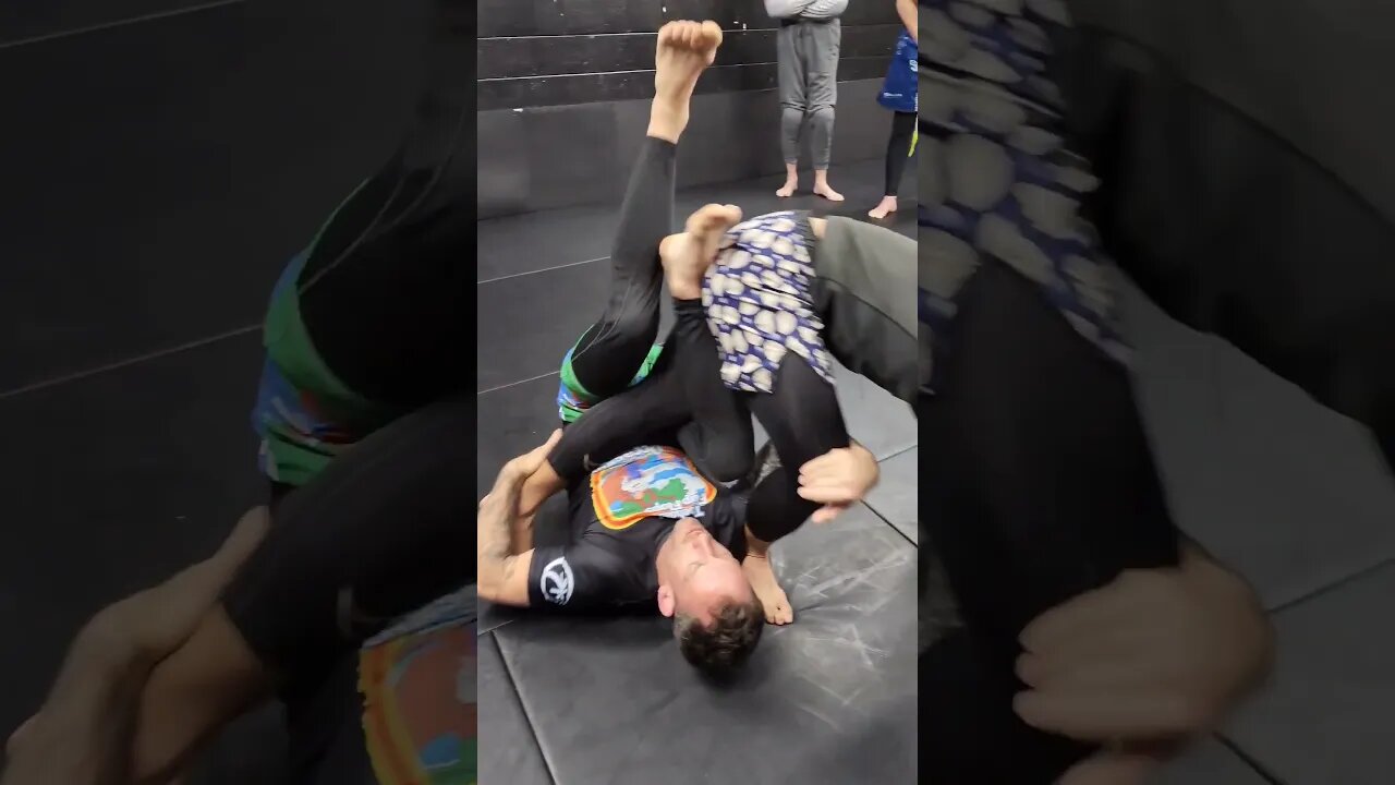 Re-Guard from the High Step Pass #bjj #shorts #jiujitsu
