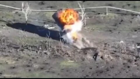 Russian T-80BV tank withstand 2 hits from German Leopard tank's fire during Ukrainian offensive