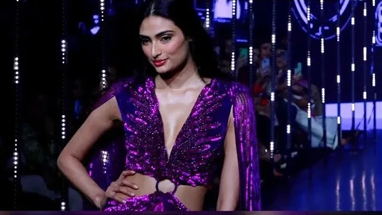 After Married For The First Time Athiya Shetty Walking On The Ramp Of Lakmé Fashion Week