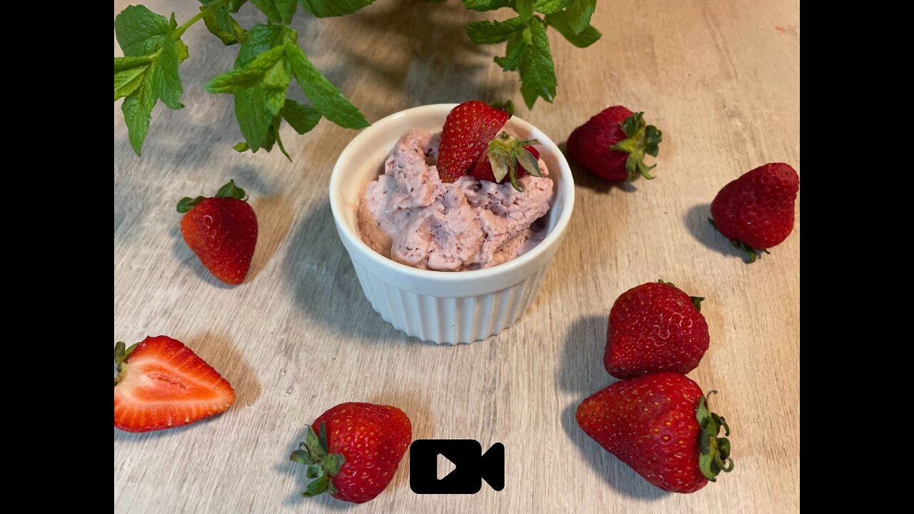 Homemade Strawberry Ice Cream Recipe / Σπιτικό Παγωτό Φράουλα