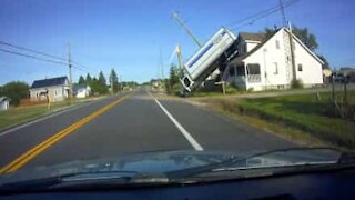 L'accident de camion le plus loufoque au monde