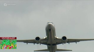 Airplane watching brings back fond memories during pandemic