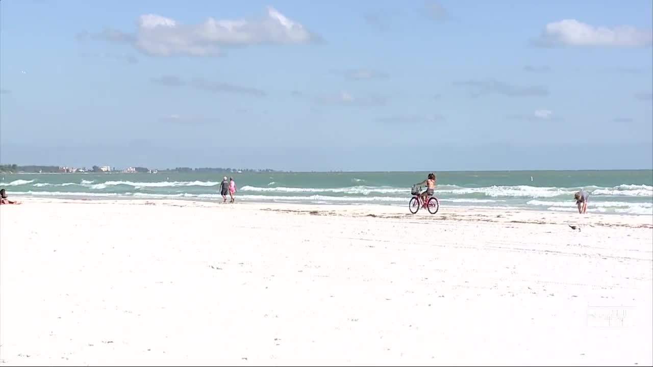 Sarasota County plans to reopen Siesta Key Beach, county-owned beaches