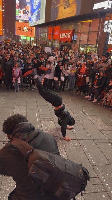 Behind The Scenes⭐️