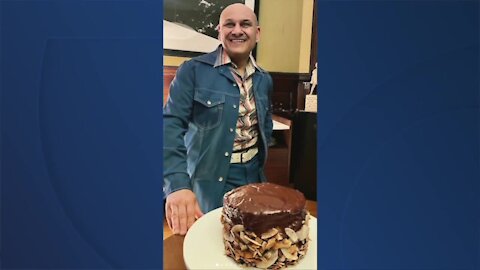 Buffalo man baking in his wife's memory needs your vote