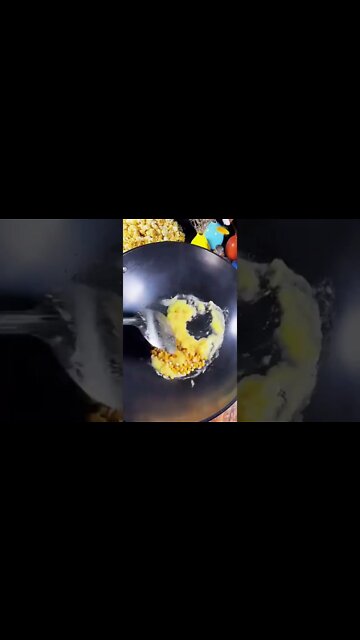 Popcorn 🍿 with banana 🍌 flavor #ytshorts #shorts #Food #Streetfood #UpFoodReview