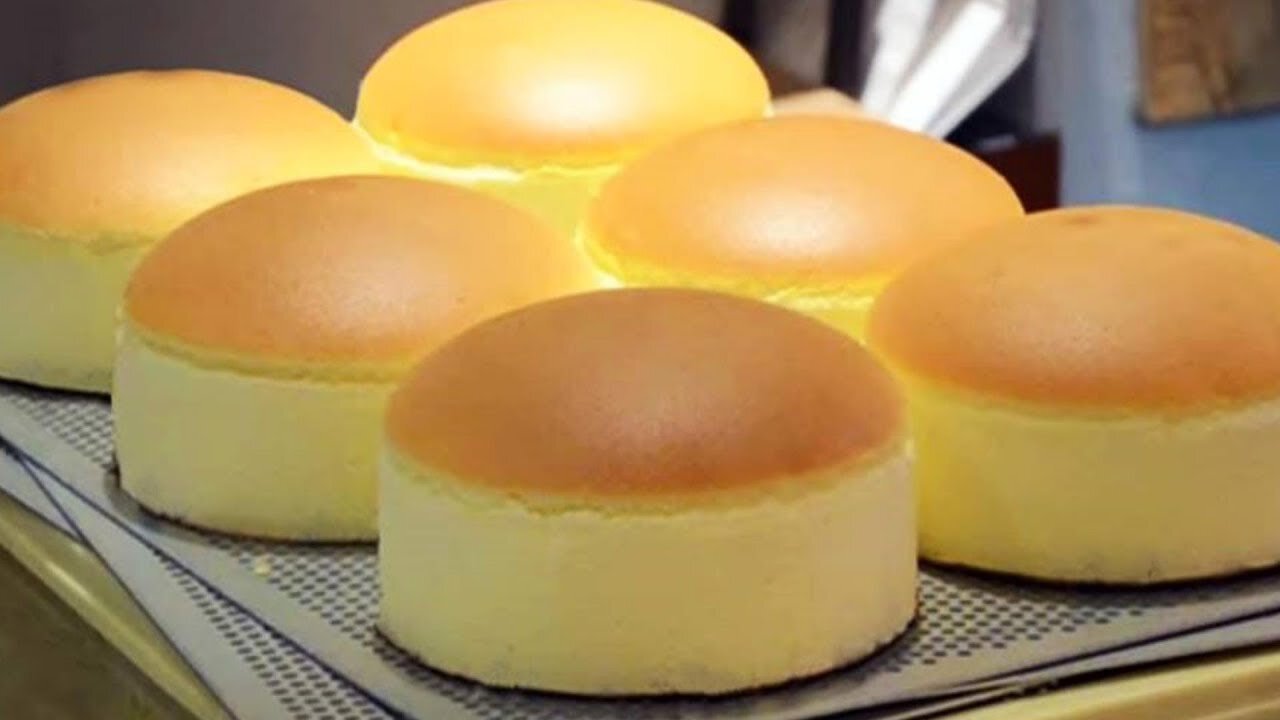 HOW TO MAKE Japanese Cheesecake Souffle [Super Fluffy and Jiggly]