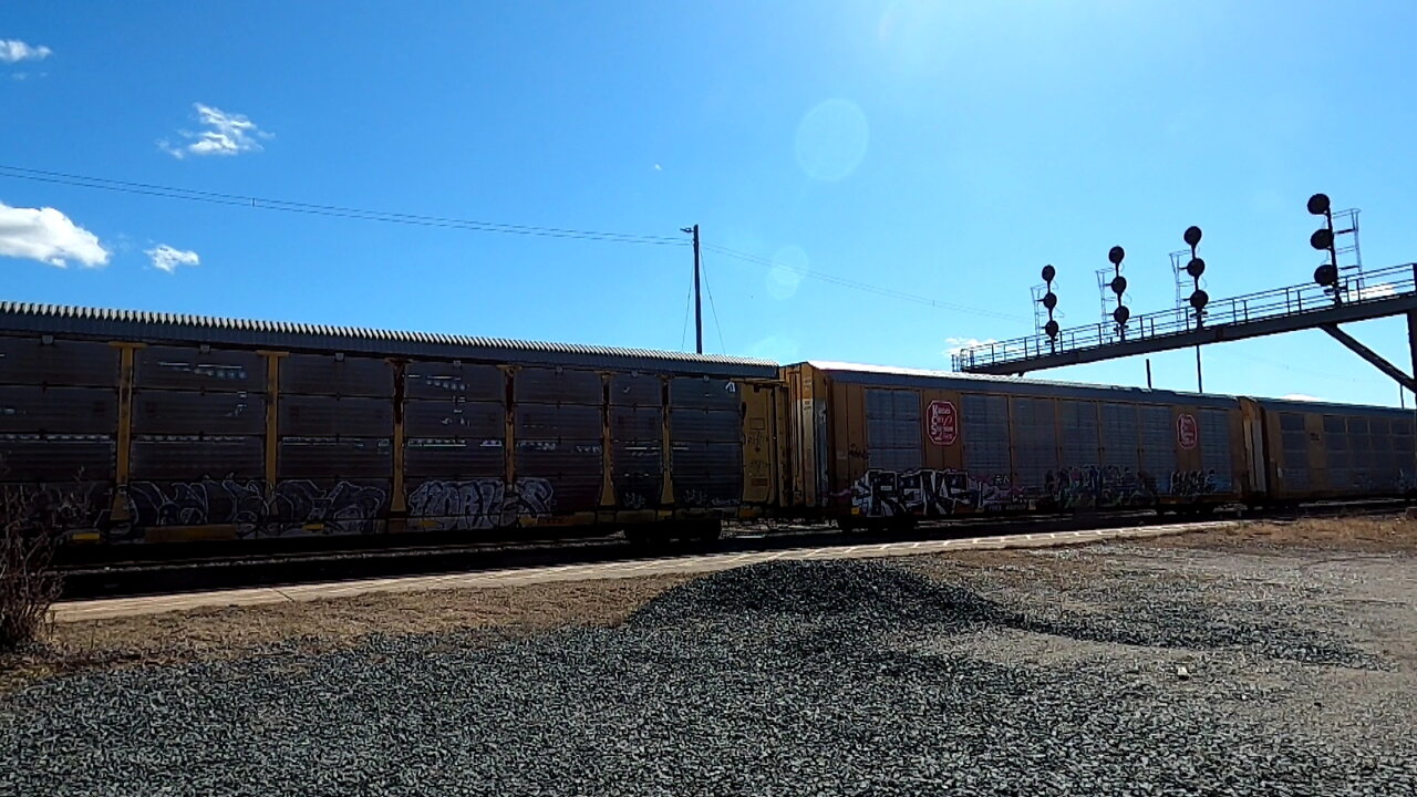 CN 3273 CN 2652 & CN 2546 Engines Manifest Train In Ontario