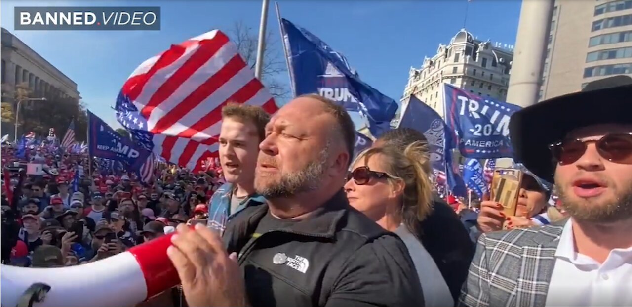 NATIONAL TREASURE ALEX JONES BULLHORNS AN ARMY OF PATRIOTS THAT MAKES THE GLOBALIST SHAKE