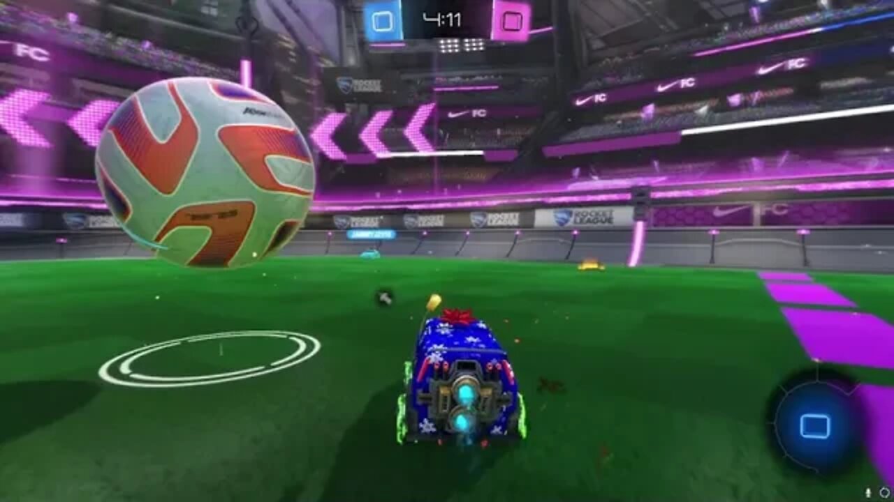 Rocket League NIKE FC SHOWDOWN GamePlay