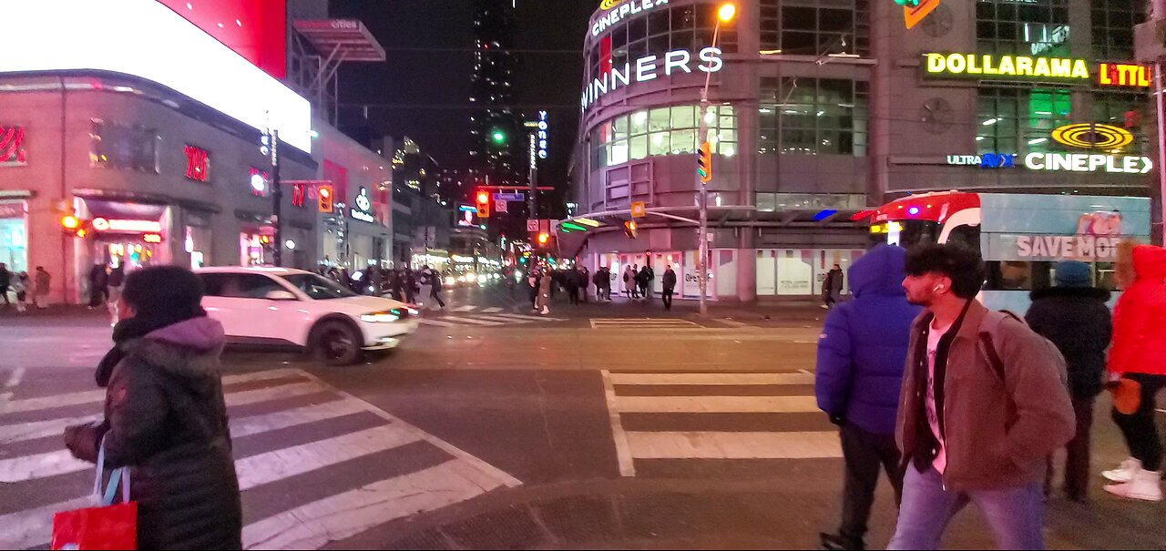 Toronto Downtwon -Street Car