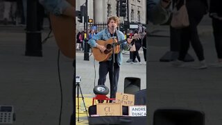 Andrew Duncan The singer from Scotland #london #busker