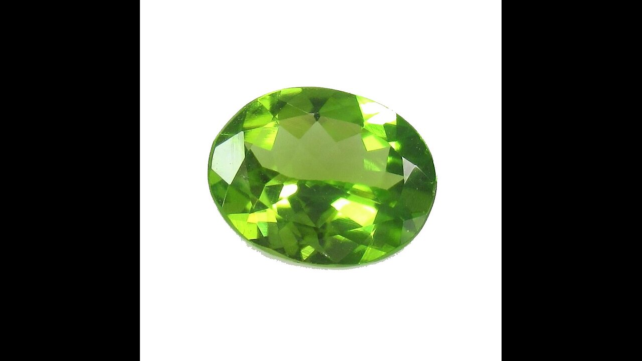 Peridot Oval Cut 1 Carat Gem Pakistani