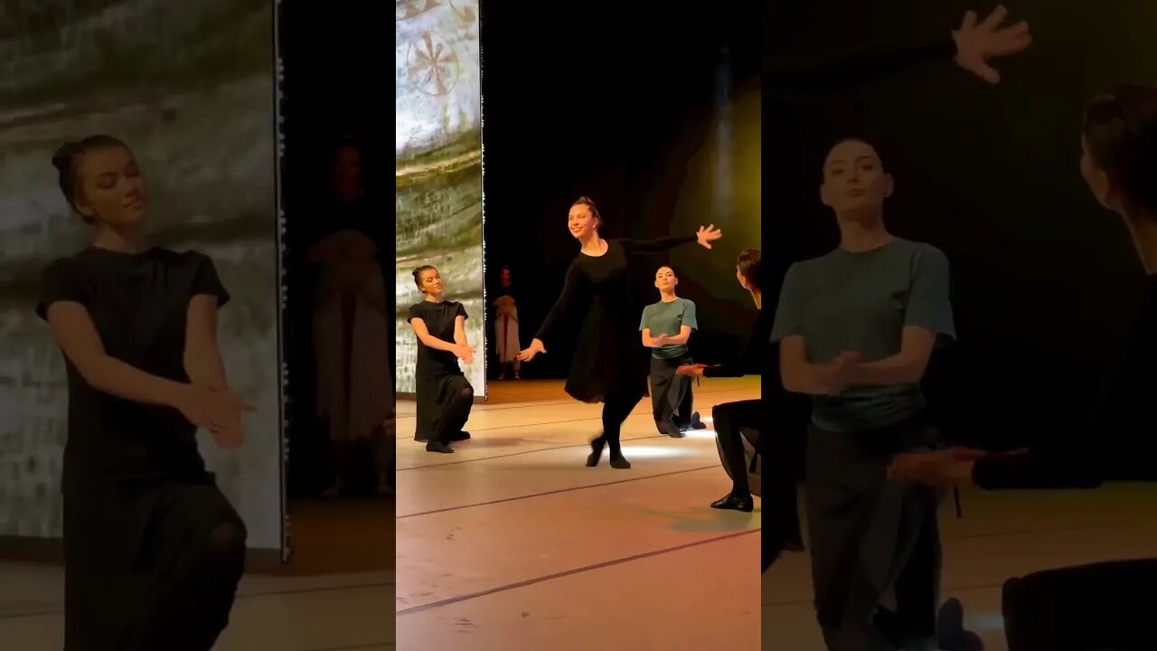 ДЕВУШКА ПОКАЗЫВАЕТ КАК НАДО ТАНЦЕВАТЬ ЛЕЗГИНКУ