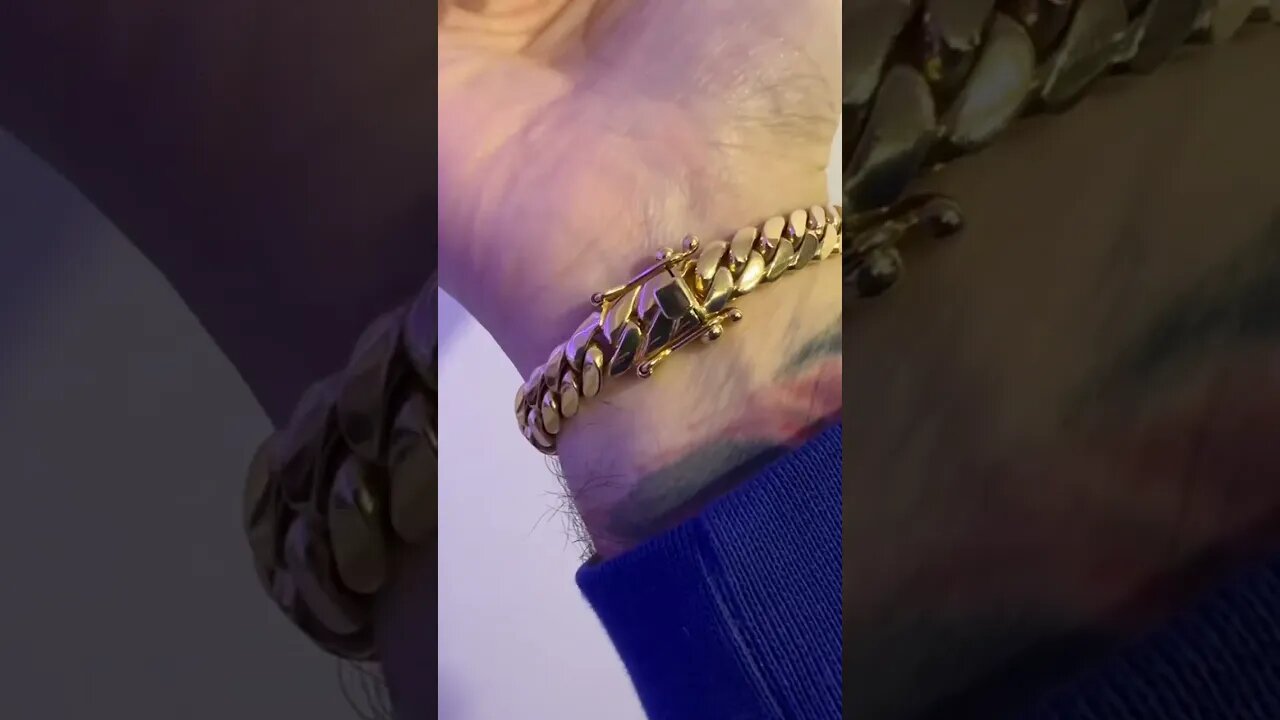Rey’s Gold and Cash 9mm Miami Cuban Link Bracelet #shorts
