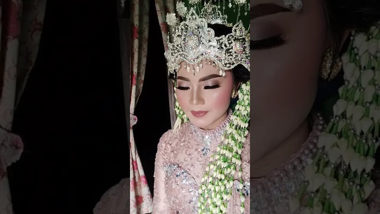 wow ... Cantik Sekali Pengantinnya memakai Kebaya dan Siger Sunda . dihari Pernikahan #shorts