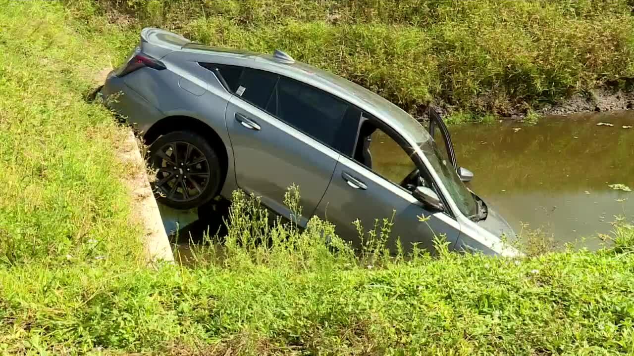 Driver rescued from car that went into canal west of Boynton Beach