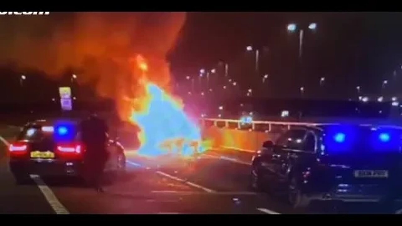 Audi R8 bursts to fire in English Police Pursuit by two Audi A6 and helicopter