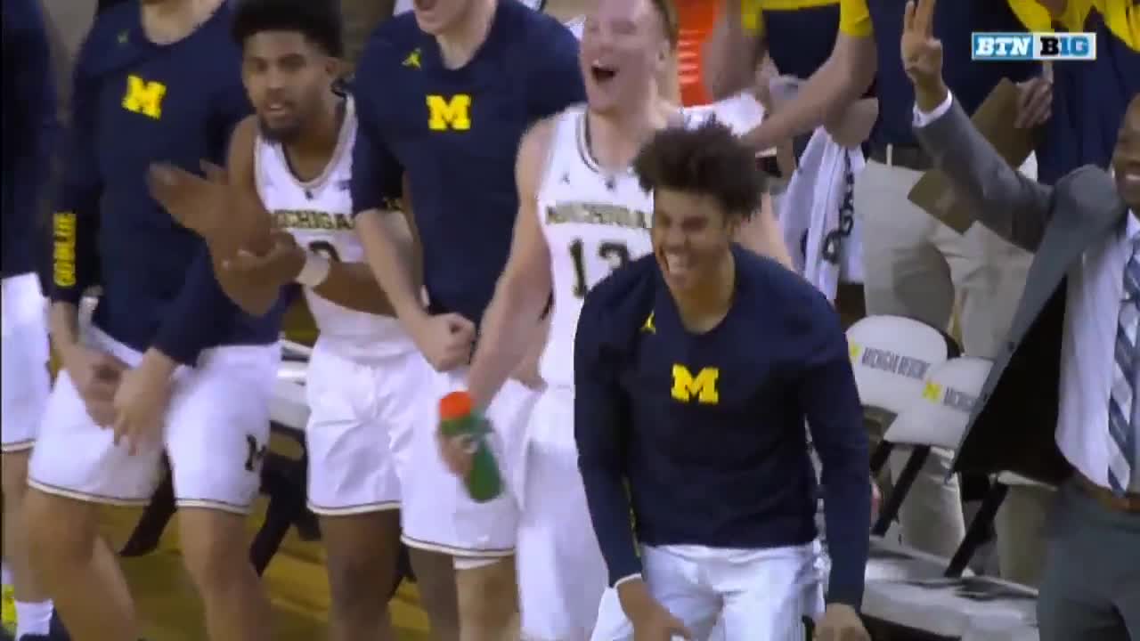 No. 2 Michigan now 17-0 after 80-60 win over Northwestern