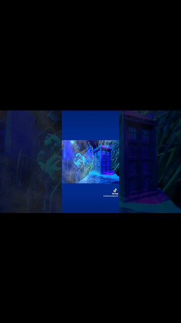 #TARDIS VS #WEEPINGANGEL 🎃 #SHORTS #HALLOWEEN #HALLOWEENHORRORNIGHTS #HHN31 #HHN #SUBSCRIBE