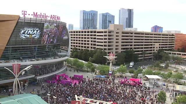 Golden Knights fans beat the heat for Stanley Cup watch party