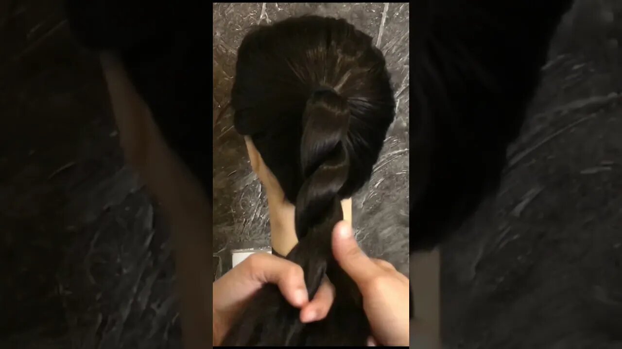 Fancy ponytail hairstyle for long hairs |quick & easy hairstyle in 10 seconds #ytshorts #christmas