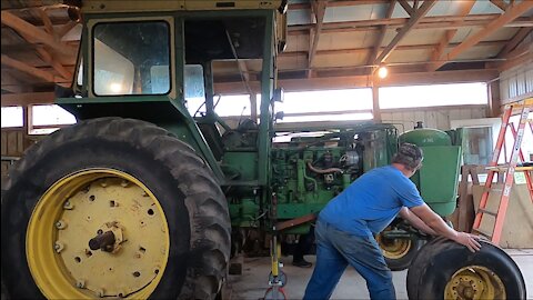 Splitting The John Deere 4020 - Unloading Small Square Bales and Many Other Farm Activities!