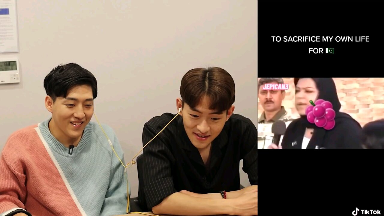 Korean guys reacting on pakistani memes