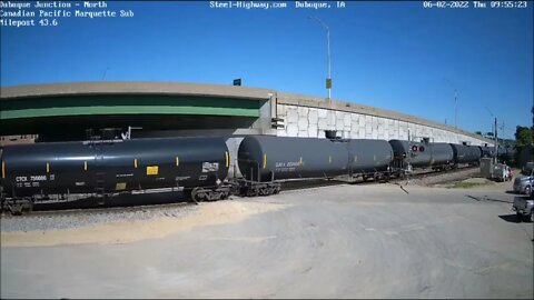 SB Ethanol with CSX 452 YN2 Leading at Dubuque Junction on June 2, 2022 #SteelHighway