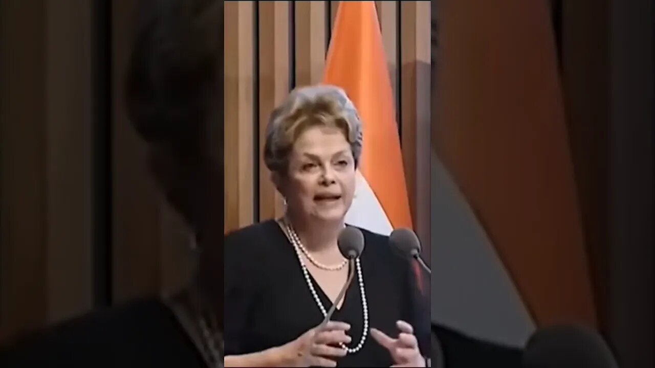 a única coisa boa desse governo é essa anta ter voltado a nos fazer rir da cara dela