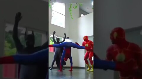 DANÇANDO BATMAN, CAPITÃO AMÉRICA E HOMEM-ARANHA NA LIGA DA ALEGRIA, LIKE