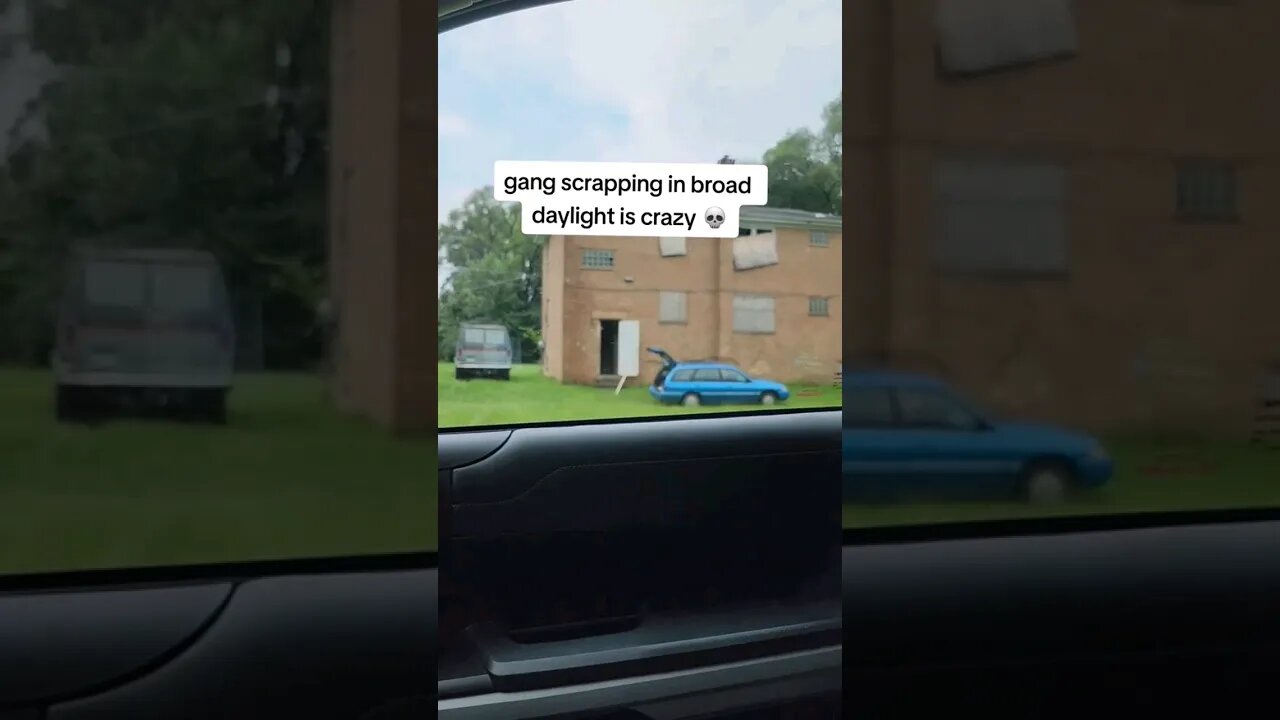 walking up on gang scrappers on the south side